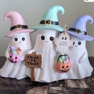 🇺🇸Colorful Ghost Figurine with Trick or Treat Sign. Super cute! Medium size 2025